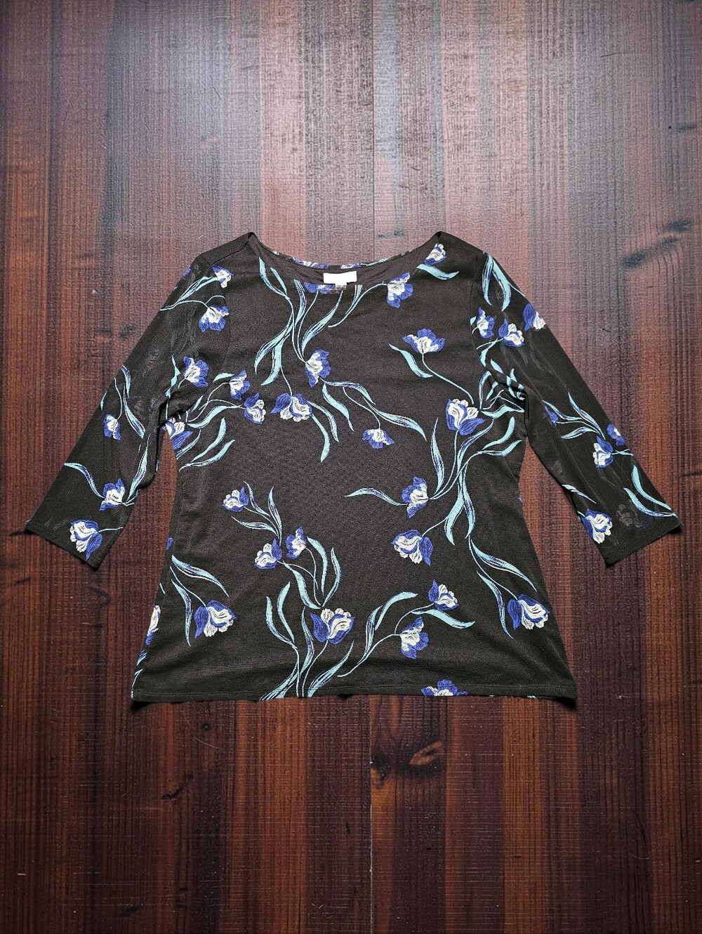 Women’s Black With Blue Floral Stretch Knit Top With Sheer Sleeves. Size XXL.